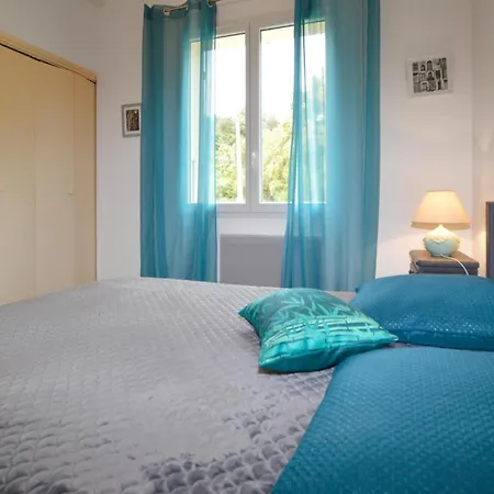 Hébergement de vacances 2 Bedroom Stunning In *