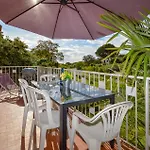 2 Bedroom Beautiful In Holiday home *