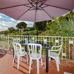 2 Bedroom Beautiful In *