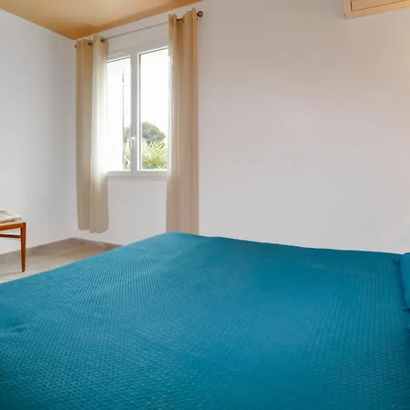 Holiday home 2 Bedroom Beautiful In San-Giuliano