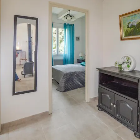 2 Bedroom Stunning In Semesterbostad *