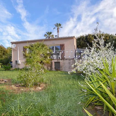 2 Bedroom Beautiful In Holiday home *