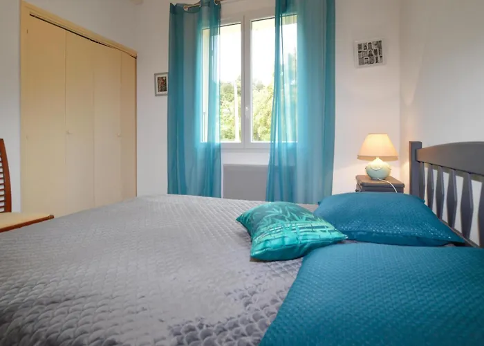 Casa de Férias 2 Bedroom Stunning In *
