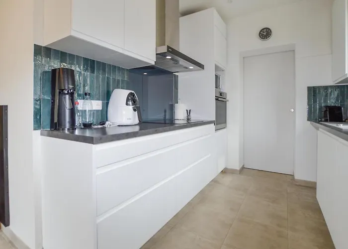 2 Bedroom Stunning In